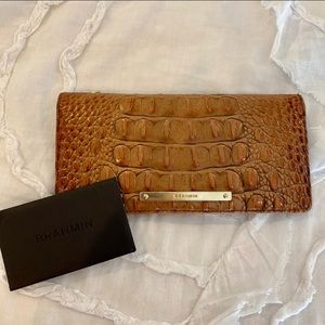 Brahmin Wallet